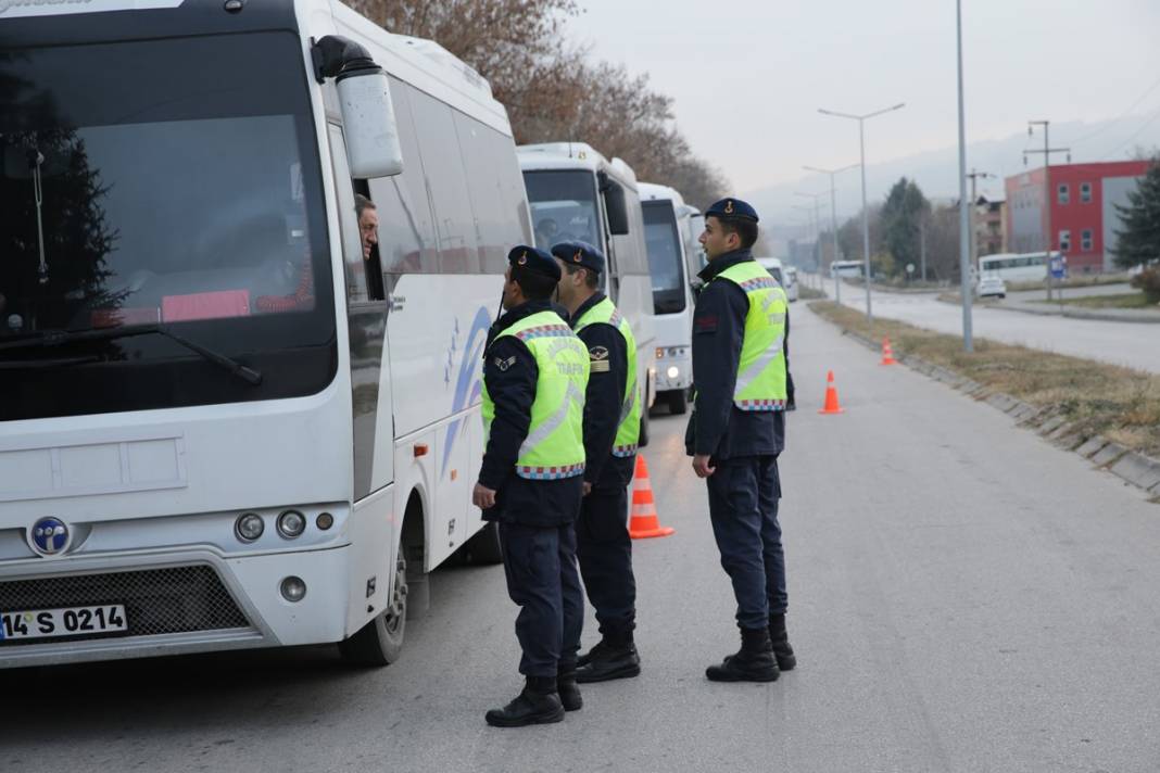 Araç sahipleri için zorunlu uygulama başladı: Bir ilde sıkı denetim var, cezası 1152 TL 8